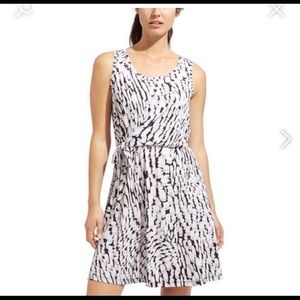 Athleta Sweet Saturday Dress